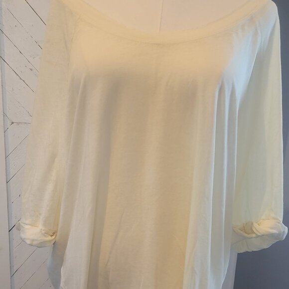 WE THE FREE SCOOP NECK TEE SIZE SMALL - Picture 2 of 10